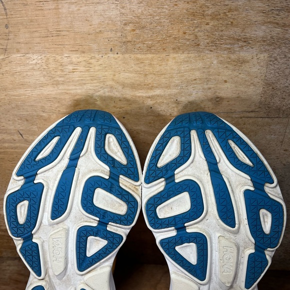 Hoka One One Bondi 8 REFLECTIVE Womens Size 7 Running Shoes Sneakers Orange - Picture 11 of 13